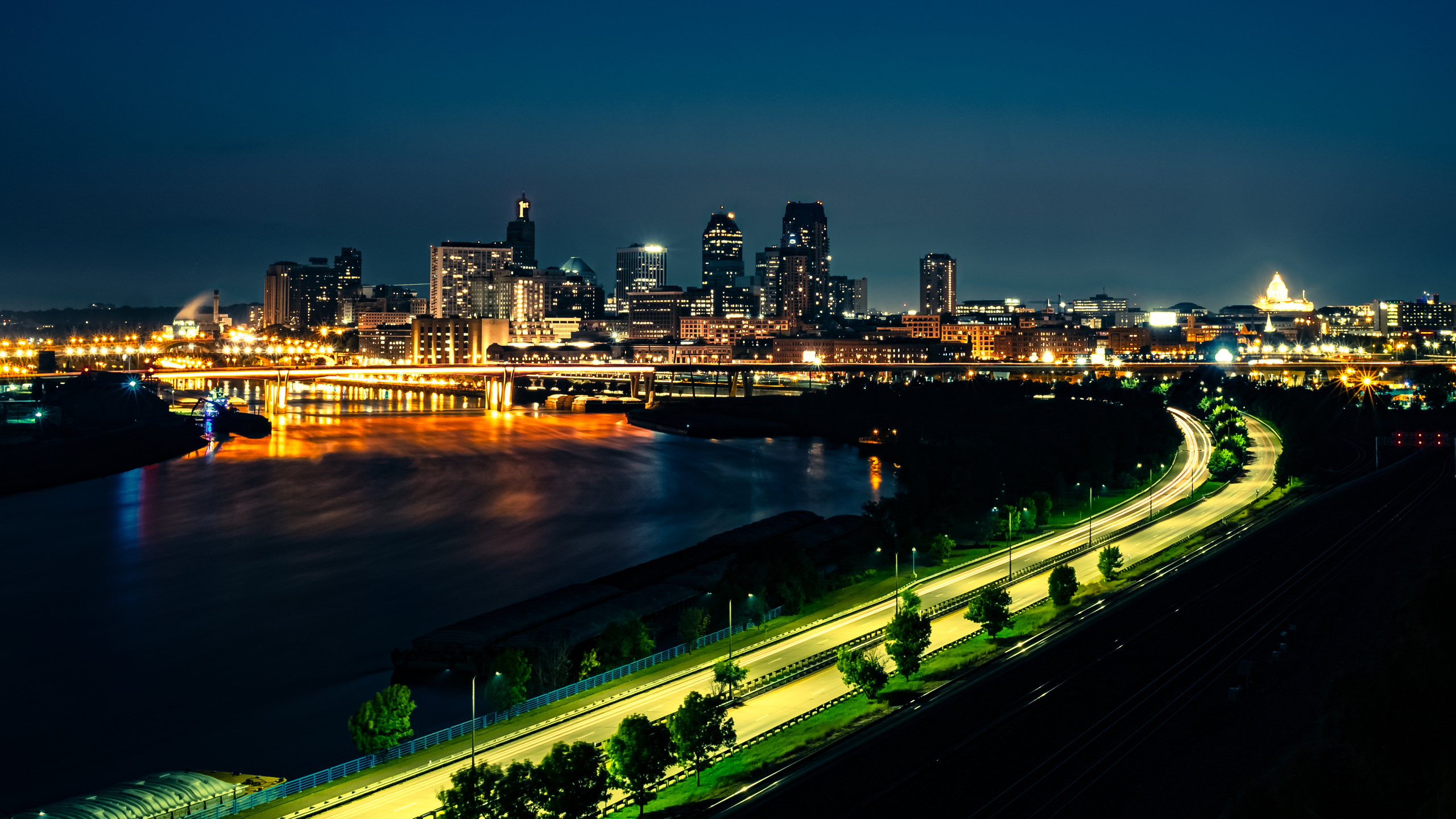 Saint Paul nightview